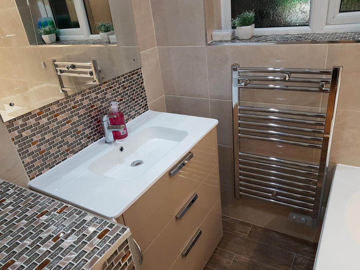 Bowness On Windermere, Lovely Apartment For 4 With Parking 외부 사진
